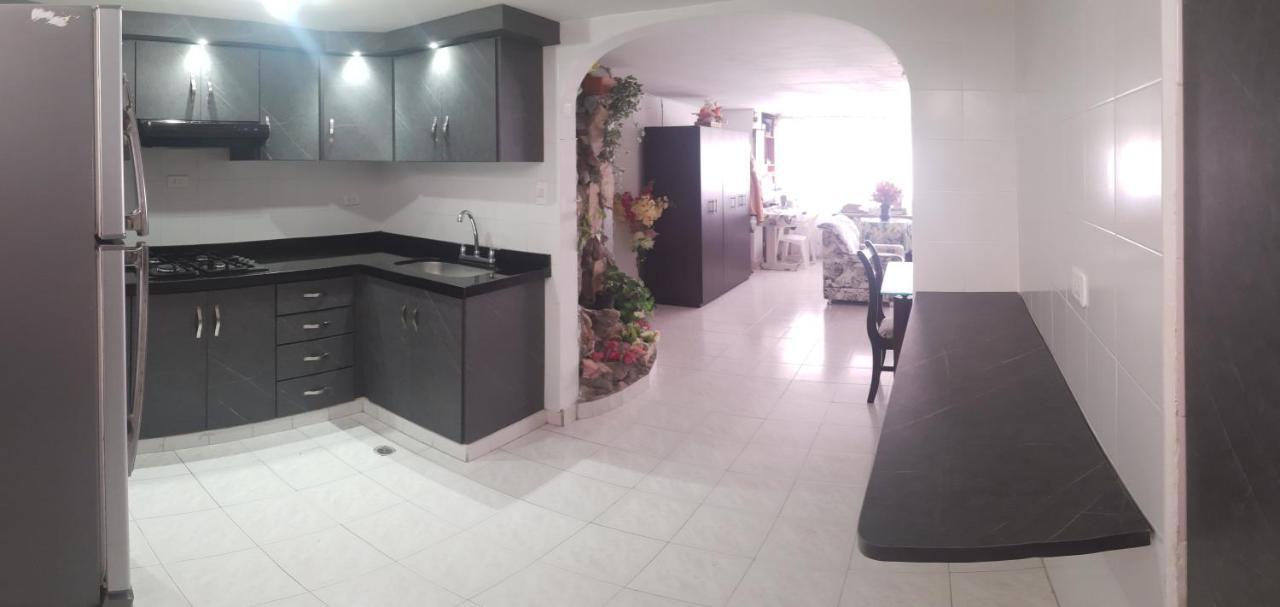 Hostal Dante San Gil Luaran gambar