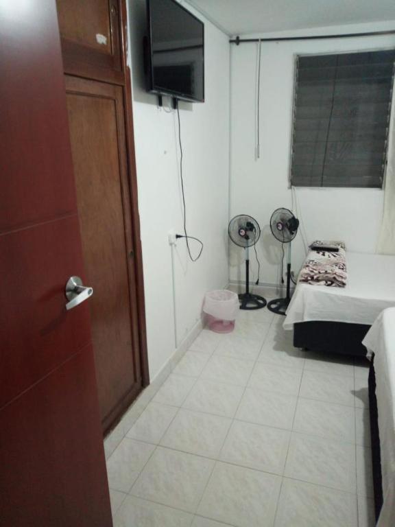 Hostal Dante San Gil Luaran gambar