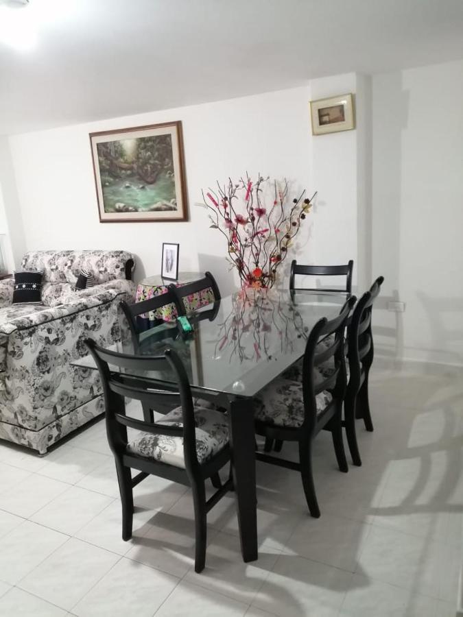 Hostal Dante San Gil Luaran gambar